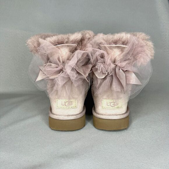 Womens Uggs Boots Bailey Bow Tulle Mini Dusk Pink Purple Sz 6 Fits 7 Suede Rare - Picture 3 of 16